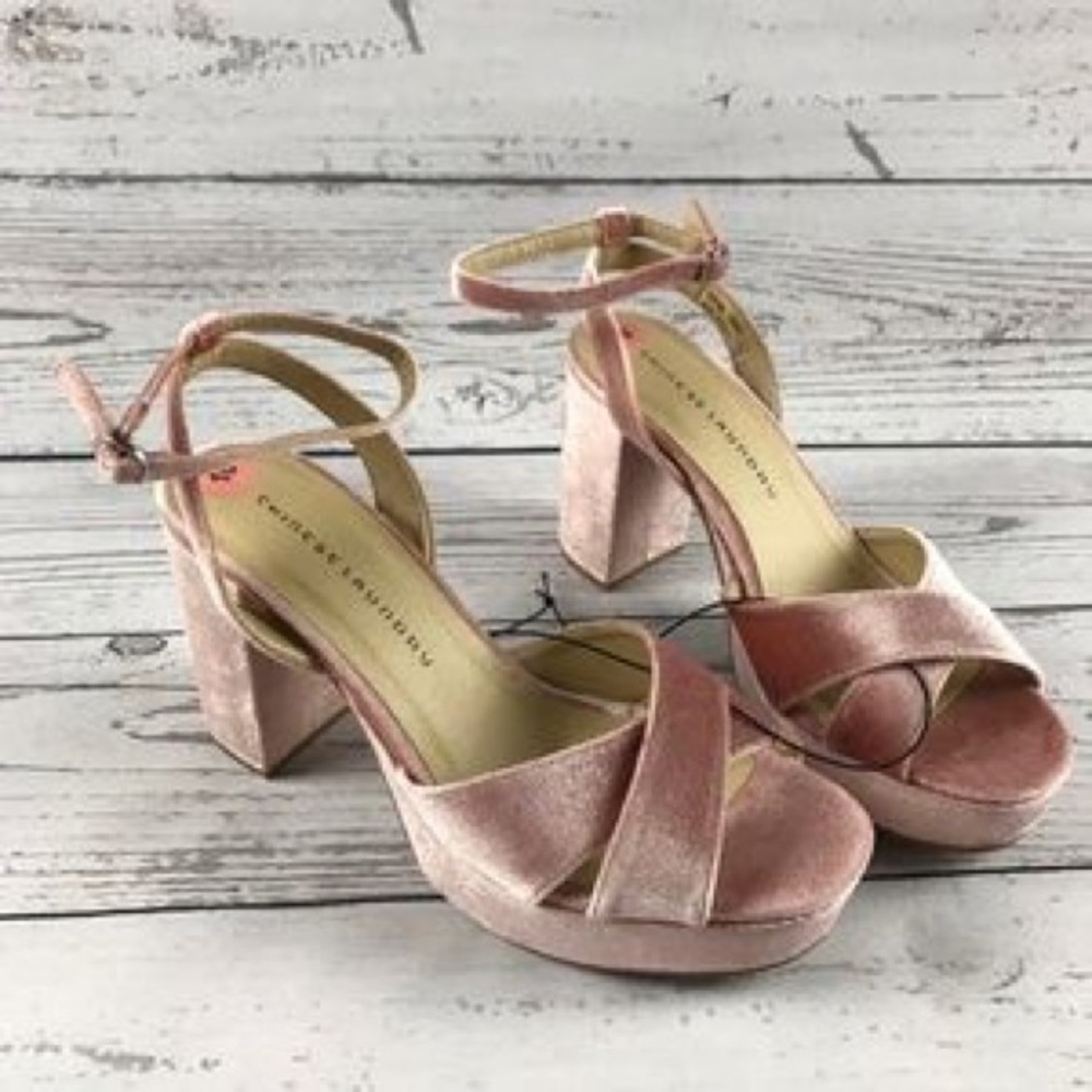 Chinese laundry pink embroidered platform heels 7